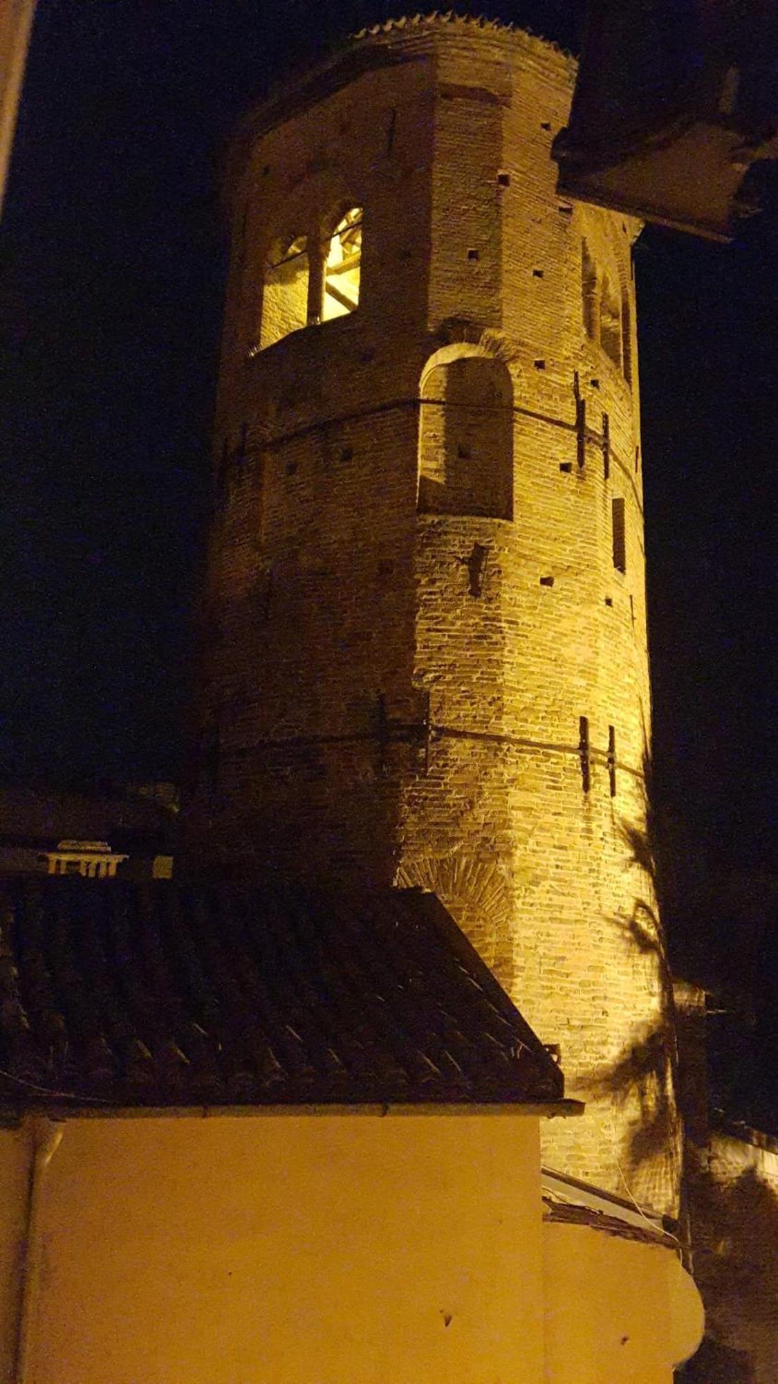 Casa Di Leo E Vale Villa Imola Buitenkant foto